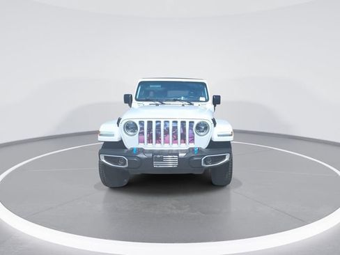Used 2023 Jeep Wrangler Unlimited Sahara w/ Cold Weather Group AWD/4WD image 3