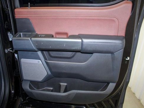 Used 2022 Ford F150 Lariat image 16