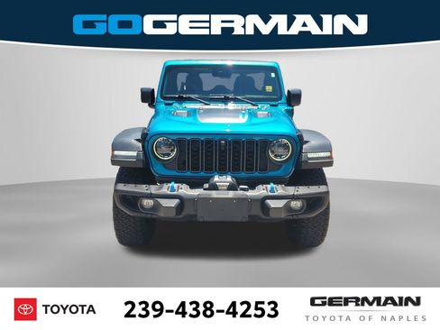 Used 2024 Jeep Wrangler Unlimited Rubicon 4xe w/ Capability Package AWD/4WD image 3
