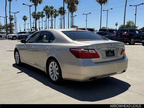 Used 2010 Lexus LS 460 RWD image 4