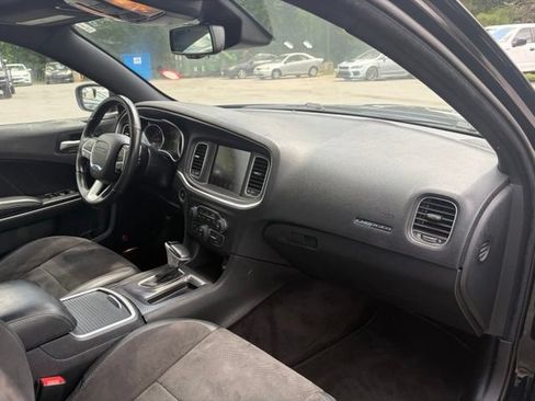 Used 2016 Dodge Charger R/T RWD image 26