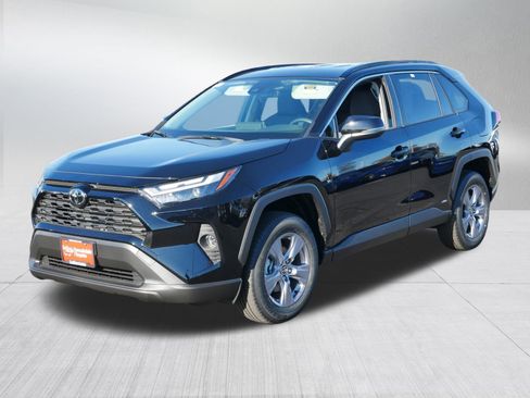 Certified 2025 Toyota RAV4 XLE image 3