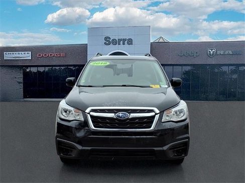 Used 2018 Subaru Forester 2.5i Premium w/ All-Weather Package image 2