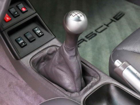 Used 1997 Porsche 911 Cabriolet image 33