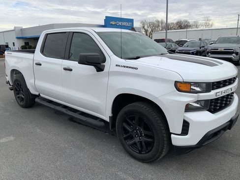 Used 2022 Chevrolet Silverado 1500 Custom w/ Rally Edition image 2