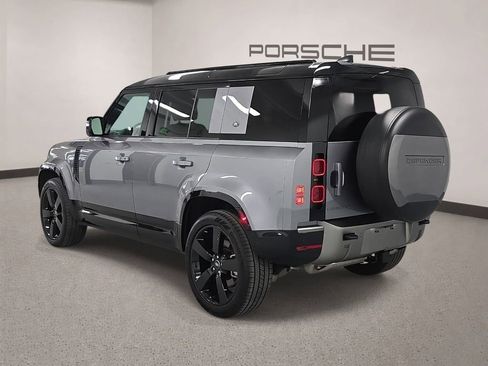 Used 2024 Land Rover Defender 110 X-Dynamic SE AWD/4WD image 3