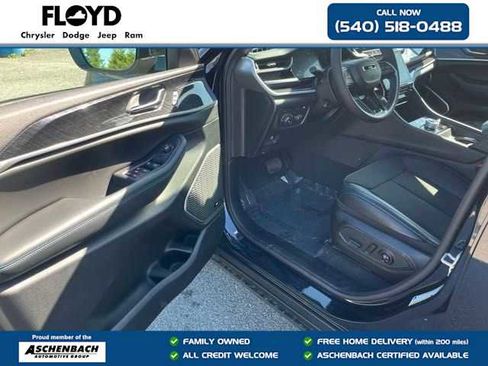 New 2024 Jeep Grand Cherokee Trailhawk w/ Advanced Protech Group II image 12