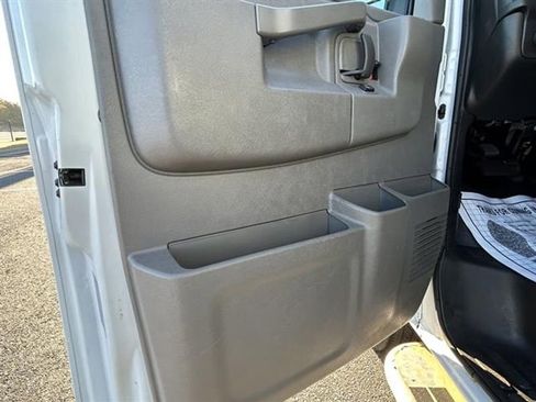 Used 2024 GMC Savana 2500 w/ Driver Convenience Package image 23
