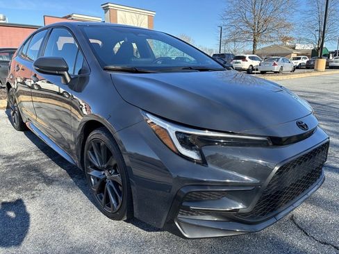 Used 2023 Toyota Corolla SE image 1