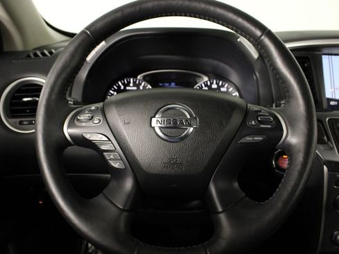 Certified 2020 Nissan Pathfinder SL image 9