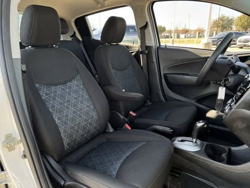 Used 2022 Chevrolet Spark LS image 28