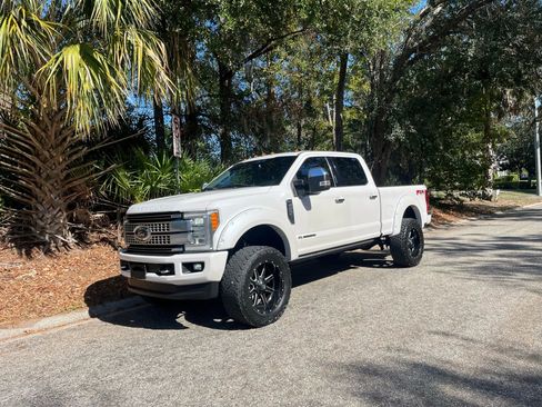 Used 2017 Ford F350 Platinum w/ Platinum Ultimate Package image 11