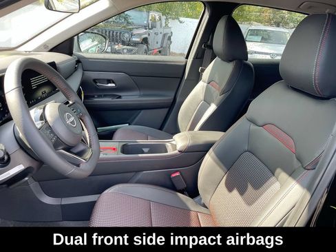 Used 2026 Nissan Kicks SR w/ Cold Weather Package AWD/4WD image 22