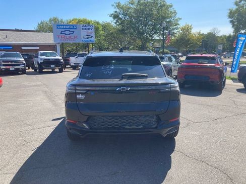 New 2025 Chevrolet Equinox EV RS w/ Convenience Package II FWD image 20