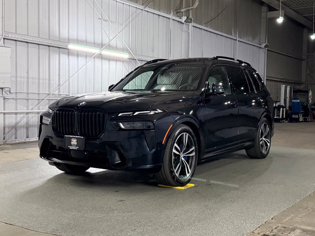 Used 2025 BMW X7 xDrive40i w/ Executive Package AWD/4WD image 1