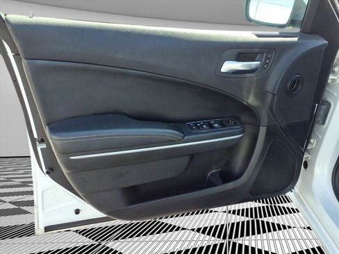 Used 2021 Dodge Charger SXT w/ Leather Interior Group image 23