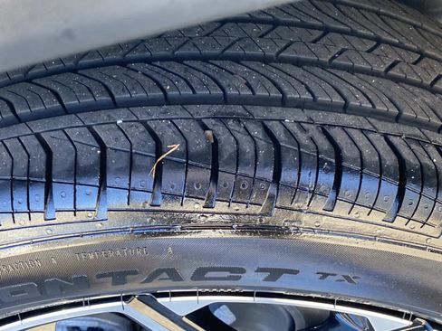 Certified 2025 Jeep Compass Limited image 17