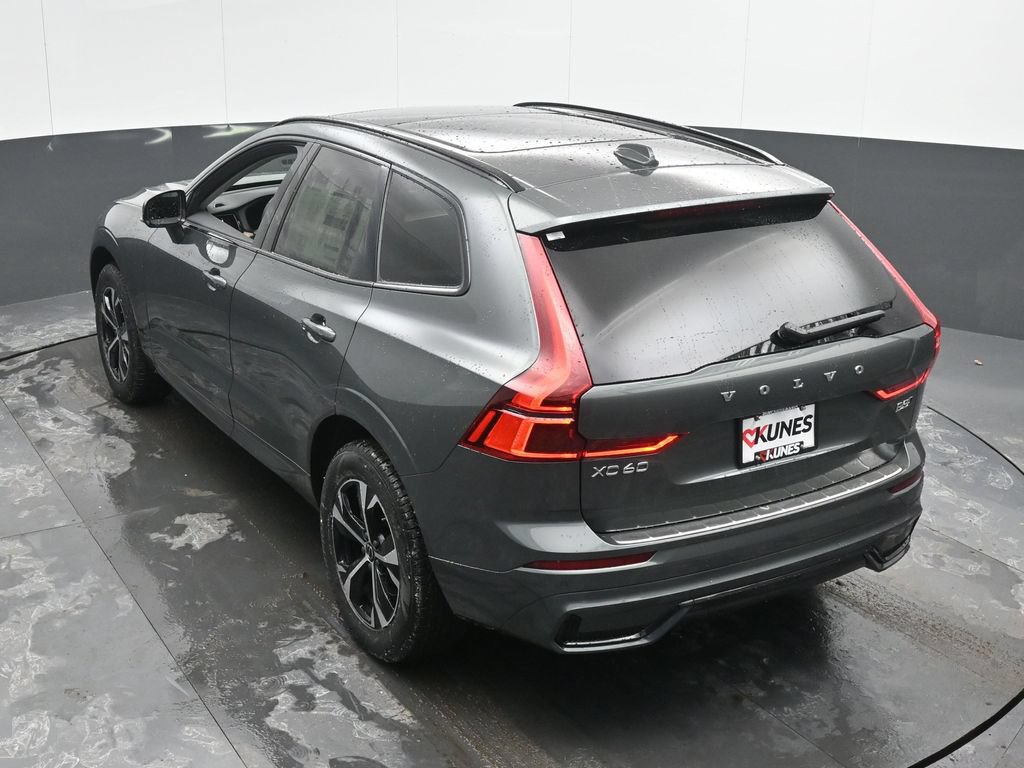 New 2026 Volvo XC60 B5 Core w/ Protection Package Premier AWD/4WD image 37