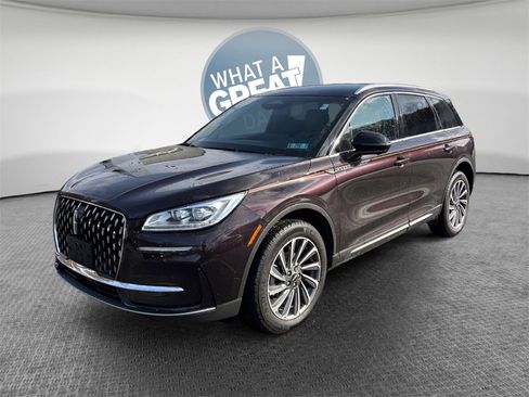 Used 2023 Lincoln Corsair Reserve w/ Equipment Group 201A image 8