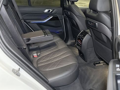 Used 2023 BMW X5 xDrive40i w/ Premium Package image 15