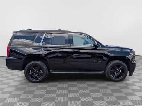 Used 2020 Chevrolet Tahoe LT w/ LT Midnight Edition AWD/4WD image 6