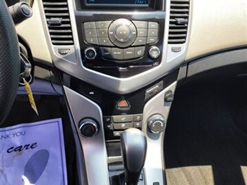 Used 2016 Chevrolet Cruze LS image 33