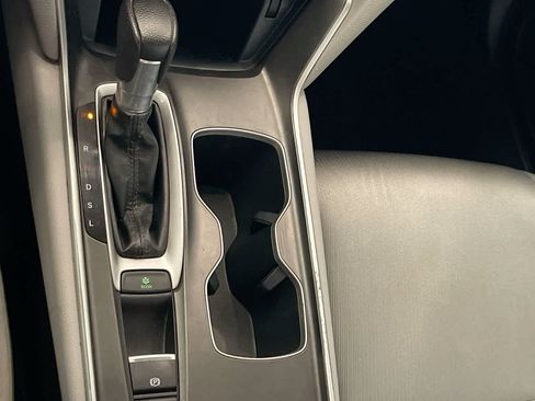 Used 2019 Honda Accord LX image 19