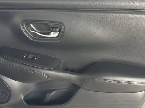 Certified 2025 Honda HR-V LX image 22
