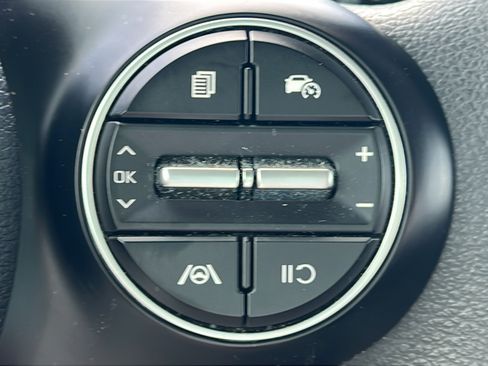 Used 2023 Kia Soul LX w/ LX Technology Package FWD image 20