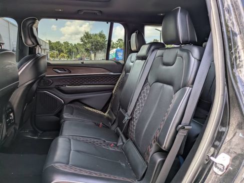 Used 2021 Jeep Grand Cherokee L Summit w/ Luxury Tech Group V AWD/4WD image 11