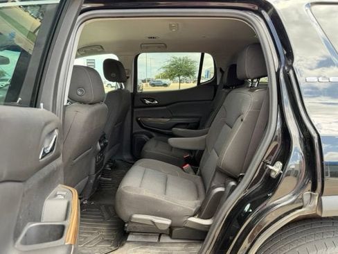Used 2022 GMC Acadia SLE w/ Driver Convenience Package FWD image 15