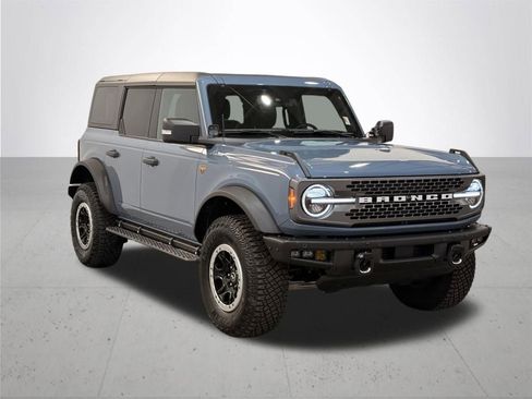 Used 2023 Ford Bronco Badlands AWD/4WD image 9