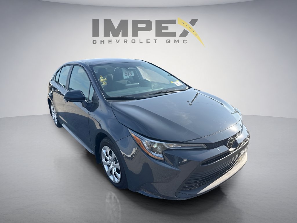 Used 2025 Toyota Corolla LE FWD image 7