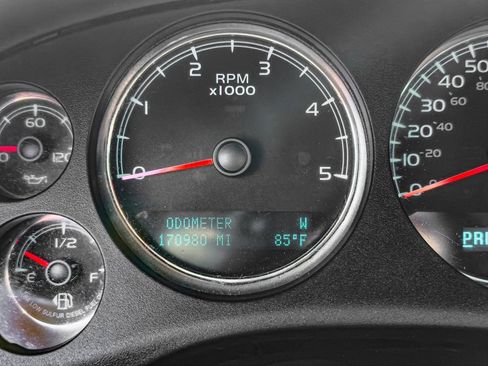 Used 2013 Chevrolet Silverado 2500 LTZ w/ LTZ Plus Package image 21