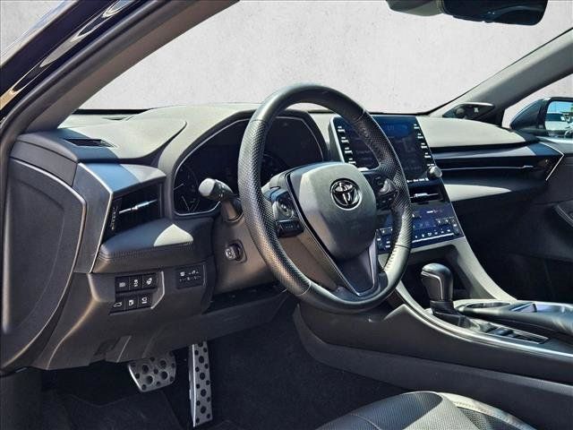 Used 2022 Toyota Avalon Touring w/ Advanced Safety Package FWD image 10