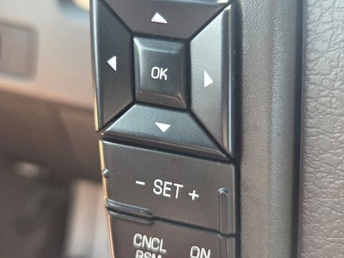 Used 2011 Ford F150 XLT w/ XLT Convenience Pkg image 18