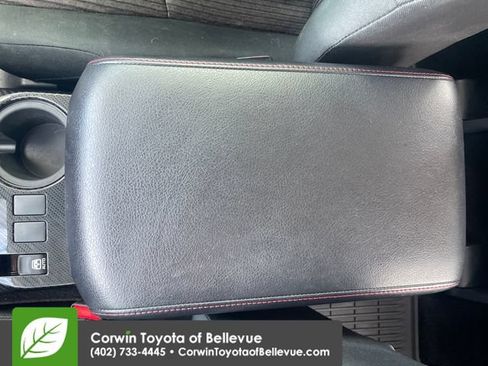 Used 2017 Toyota 4Runner TRD Off-Road AWD/4WD image 16