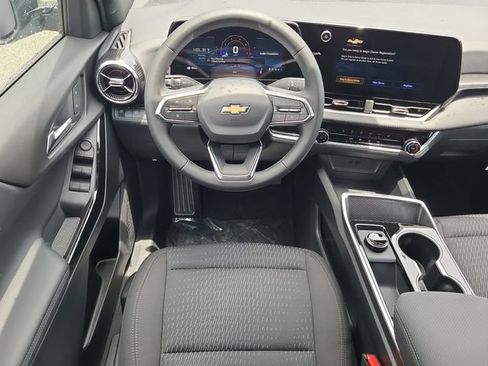 New 2027 Chevrolet Equinox LT FWD image 14