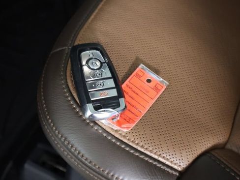 Used 2025 Ford Expedition Max King Ranch AWD/4WD image 41