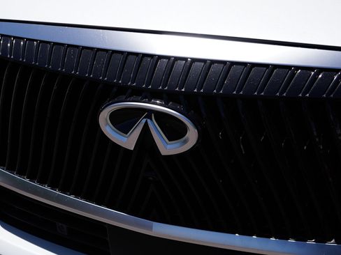 New 2026 INFINITI QX80 Pure w/ Cargo Package AWD/4WD image 3