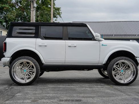 Used 2022 Ford Bronco Badlands AWD/4WD image 9