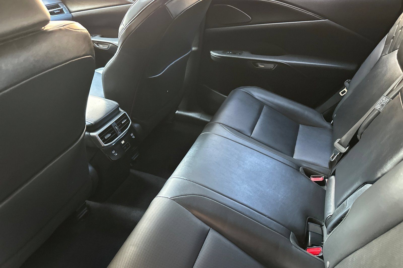 Used 2023 Lexus RX 350 Premium w/ Accessory Package (Z1) FWD image 12