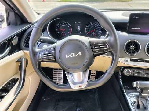 Used 2022 Kia Stinger GT-Line w/ Sun & Sound Package AWD/4WD image 39