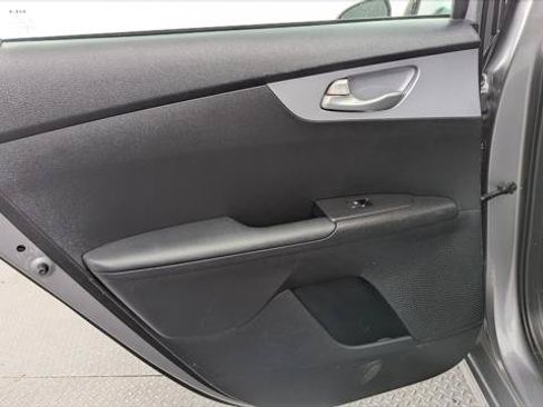 Used 2024 Kia Forte LXS FWD image 16