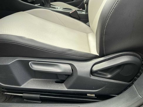 Used 2020 Volkswagen Jetta R-Line w/ R-Line Cold Weather Package FWD image 13