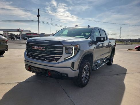 Used 2025 GMC Sierra 1500 AT4 AWD/4WD image 3