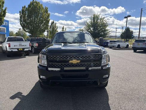 Used 2014 Chevrolet Silverado 2500 LTZ AWD/4WD image 4
