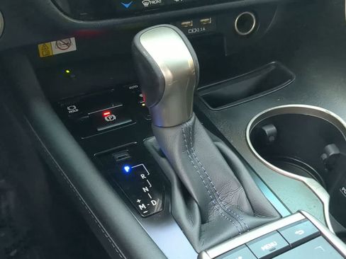 Used 2022 Lexus RX 350L Premium image 33