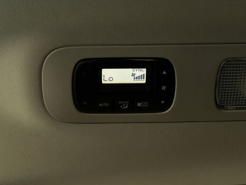 Certified 2026 Honda Odyssey Touring image 34