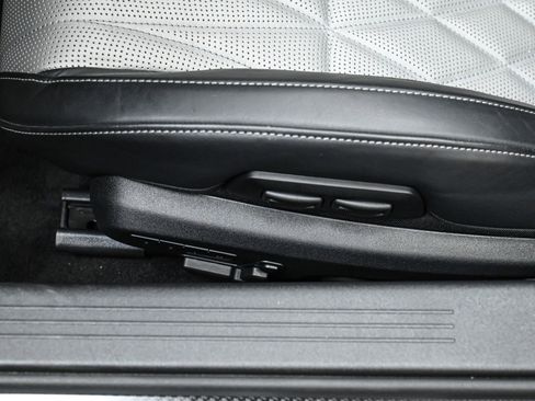 Used 2020 Mercedes-Benz AMG GT R image 27